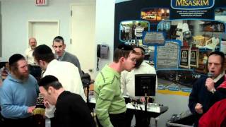 Misaskim Hachnosas Sefer Torah with HASC CHANUKAH 5771.mp4